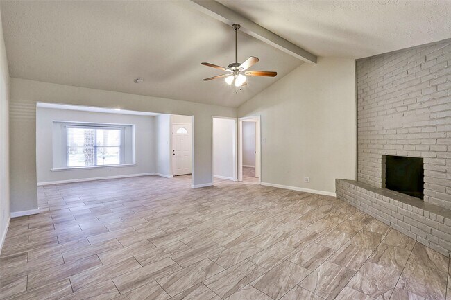 Photo - 17559 Methil Dr