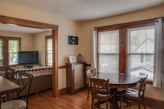 Photo - 26 Donnybrook Rd Unit 2