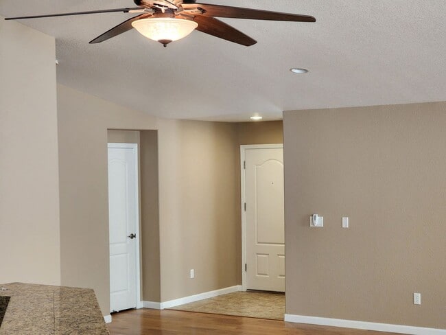 Photo - 4 Bedroom Home with 3 Car Garage in Dayton-Riverpark