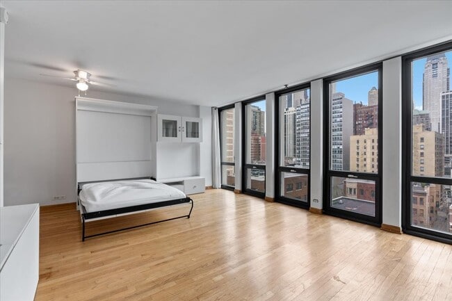 Photo - 1 E Scott St Unit 906