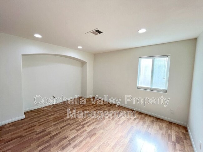 Photo - 33177 Campus Ln