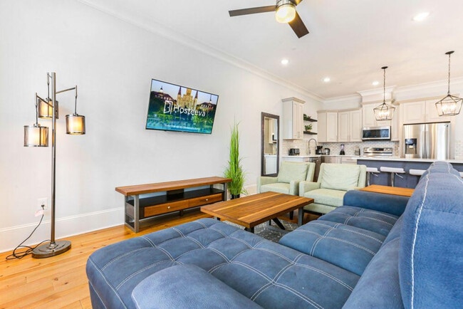 Photo - 1218 Carondelet St Unit ID1269945P