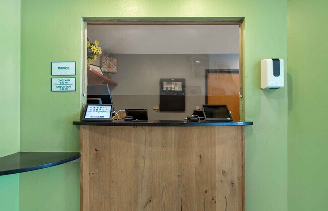 Photo - Furnished Studio-Laredo