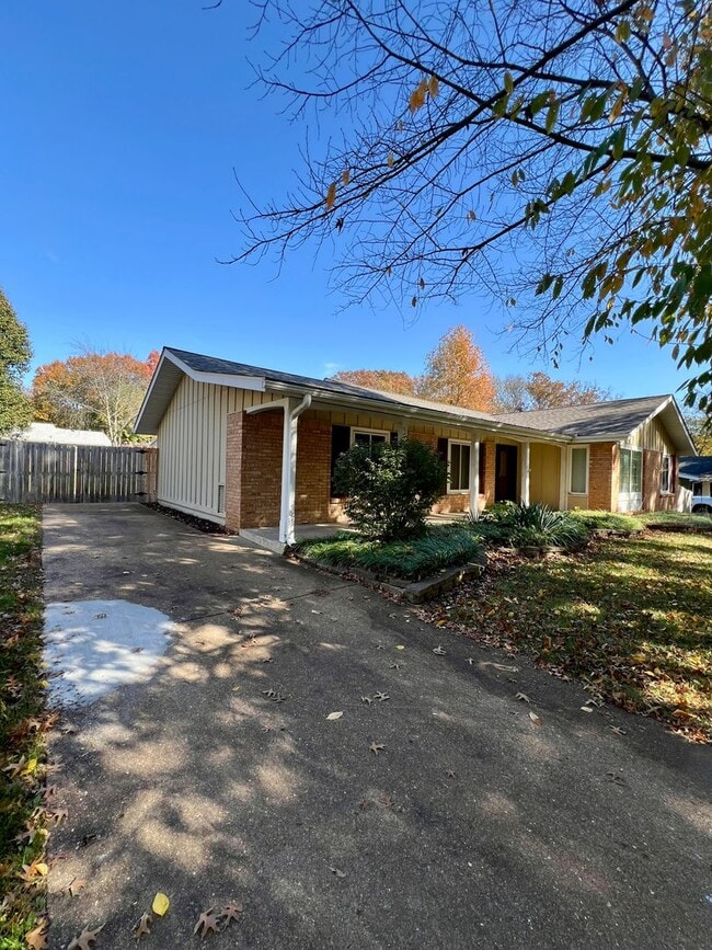 Photo - 1515 Mautenne Dr