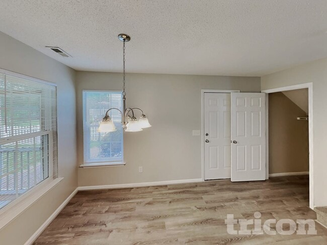 Photo - 4828 Lighthouse Ct