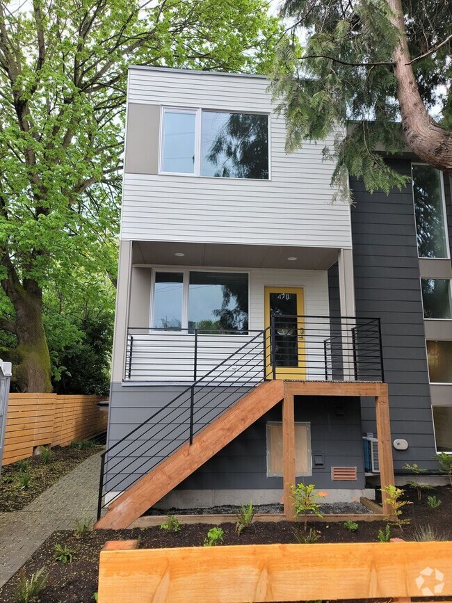 Building Photo - SEA 4709 8th Ave NE Unit 4709 B 8th Ave NE Rental