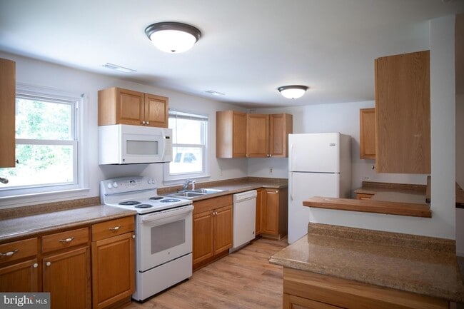 Photo - 1967 Mountain View Rd