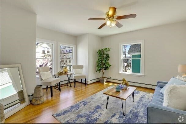 Building Photo - 21 Lake St Unit #1 Rental