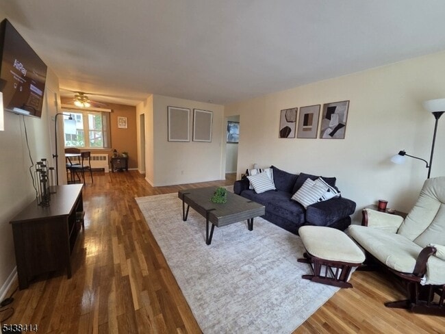 Photo - 11 Wedgewood Dr