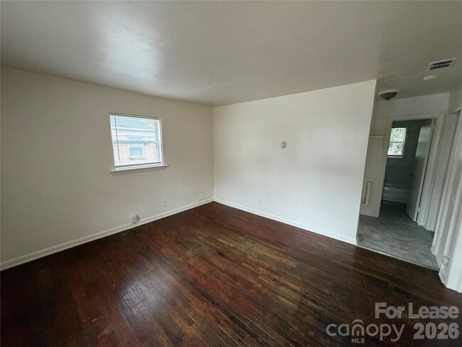 2414 Wilson Ave