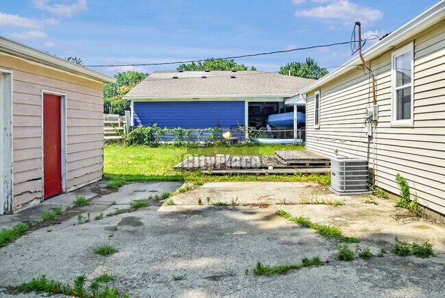 Photo - 1822 S Chester Ave