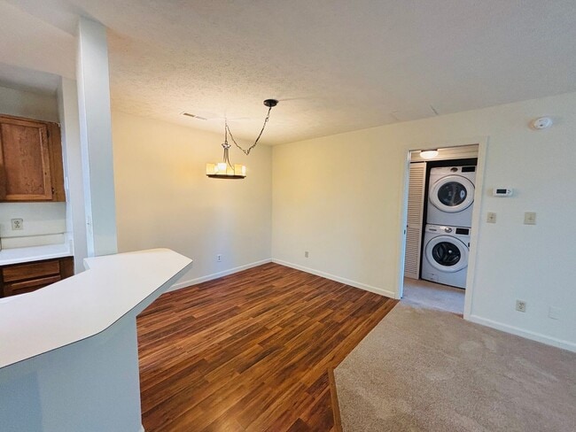 Photo - 1300 Cedar Ridge Dr