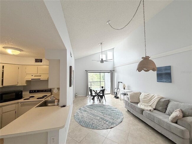 Building Photo - 3914 Atrium Dr Unit U1