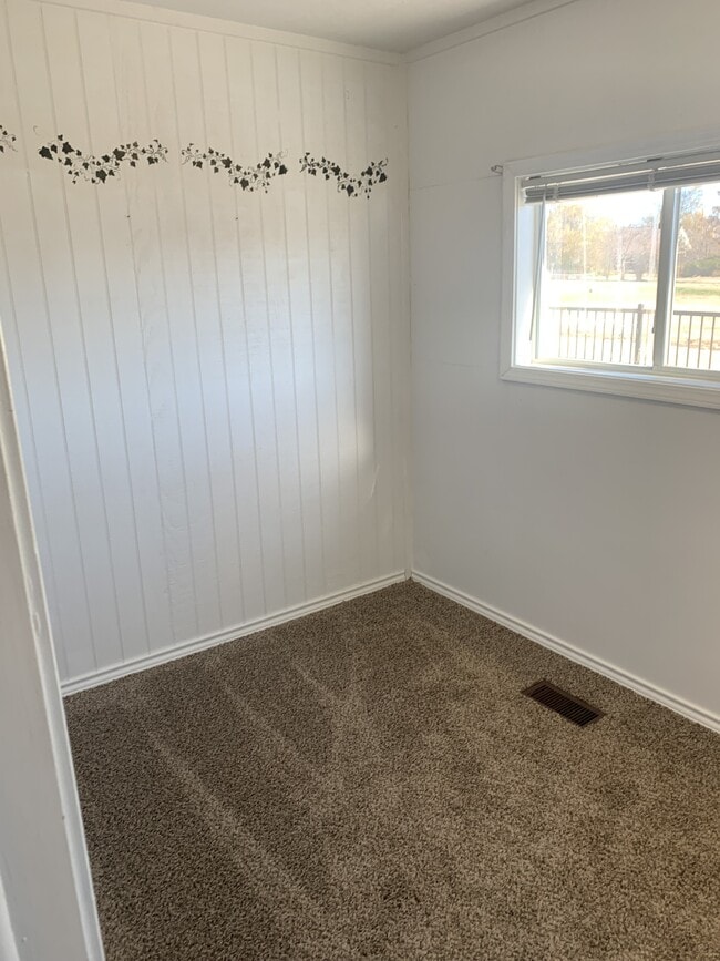 Photo - 137 Hillside Rd