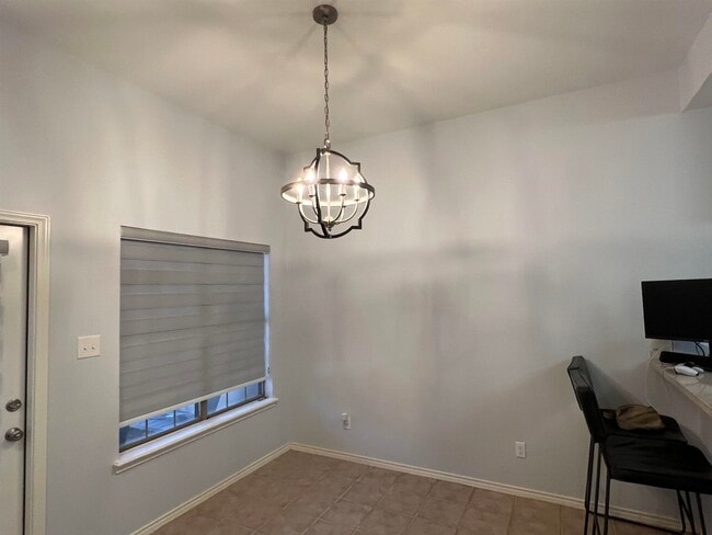 Photo - 510 Shiloh Dr Unit 305