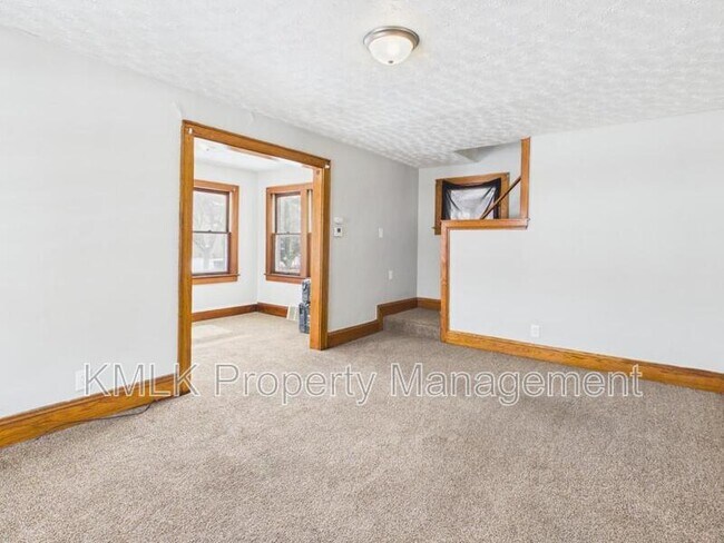 Photo - 806 Crouse St