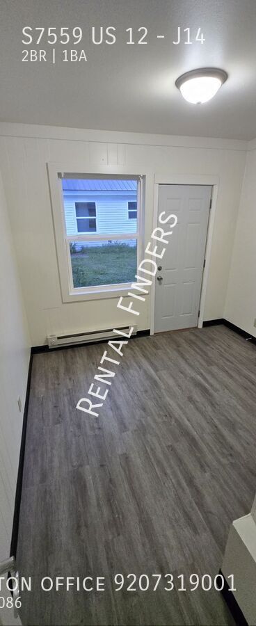 Photo - S7559 US-12 Unit J14