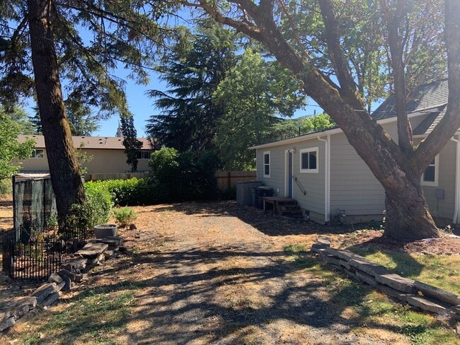 Photo - Available Now: 3 bedroom ~ 1 bath one level House on Corner Lot