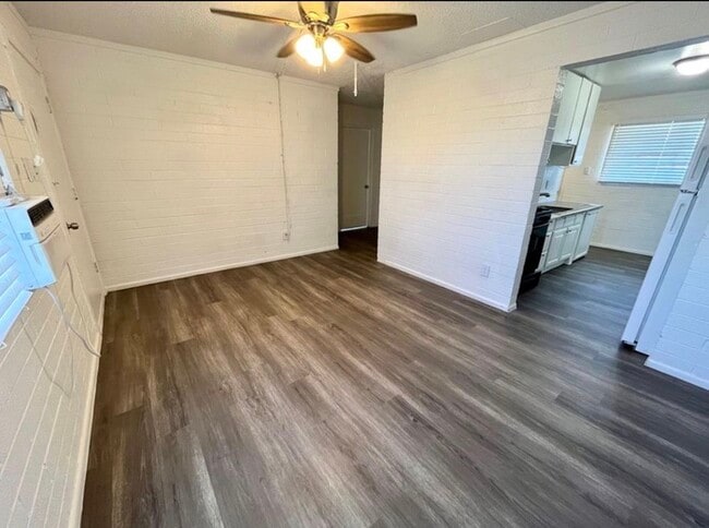 1403 N French St