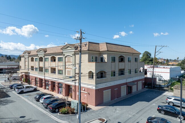 Fotografía del edificio - AJ Monterey St