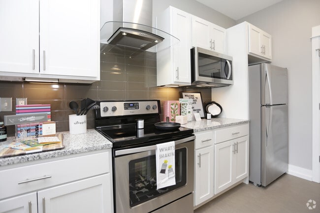 1 Bedroom Kitchen - Heritage Place Rental