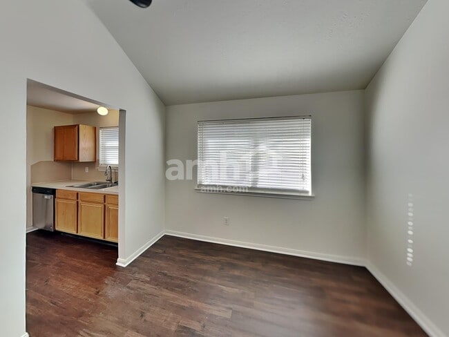 Photo - 6907 Grant Dr