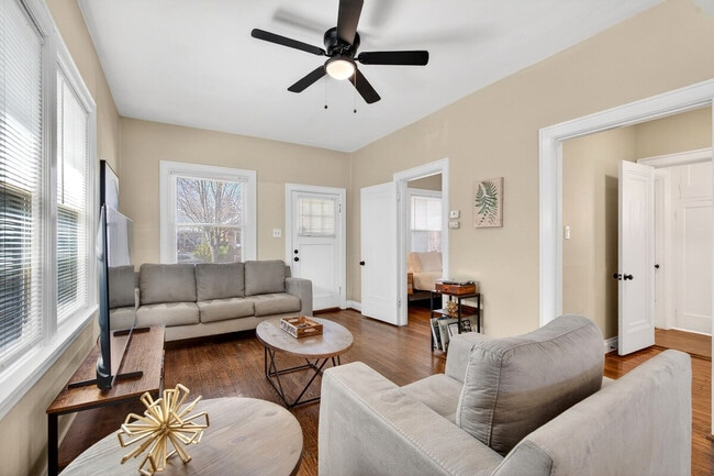 Building Photo - 2207 McCausland Ave Unit SI ID1472904P