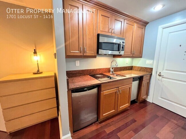 Photo - 1701 Locust St