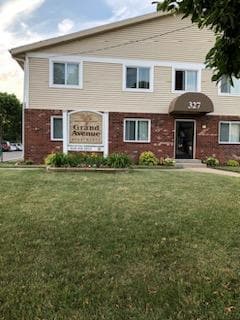Grand Avenue Apartments