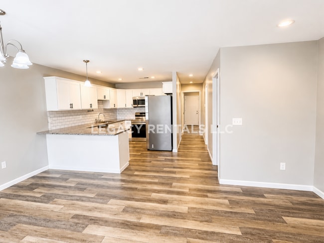 Photo - 240-242 Longwood Ln.