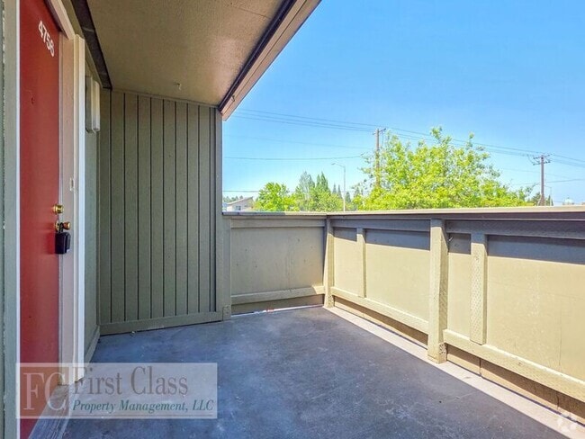 Building Photo - 4756 SW Murray Blvd Rental