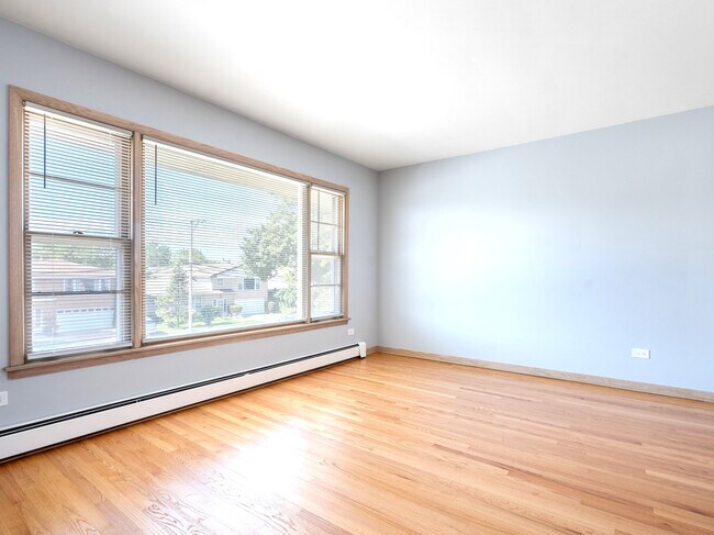 Photo - 735 N Northwest Hwy Unidad 2