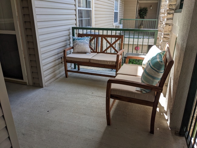 Front porch - 180 W Rockford Dr Unit H6