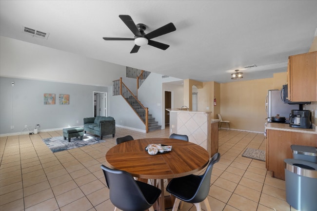 Building Photo - 7315 W Cordes Rd Rental