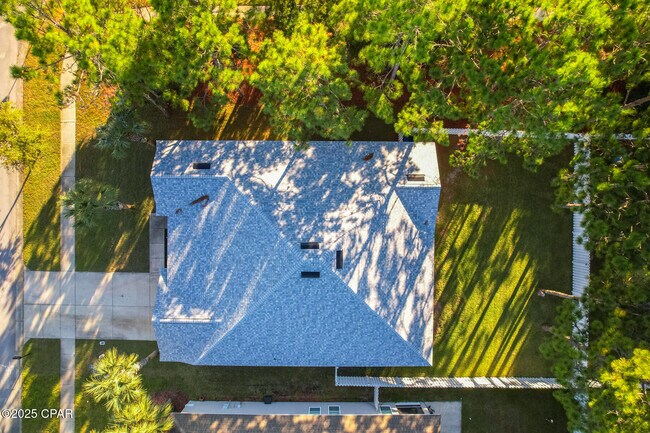 Photo - 101 Amherst Way