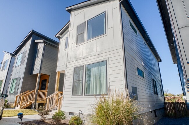 Building Photo - 96 Shields Ln