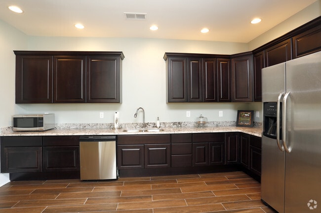 LaCabreah Apartments