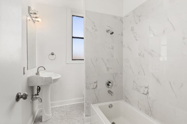 Photo - 6275 Enright Ave Unit 3W
