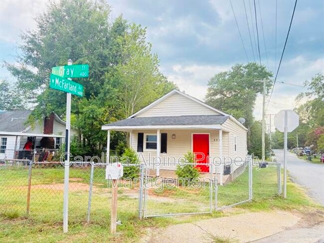 Photo - 401 S Gray St