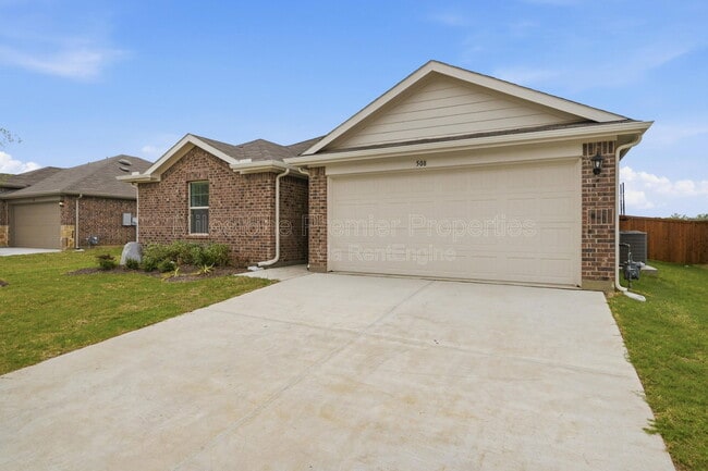 Photo - 508 Regiment Rd