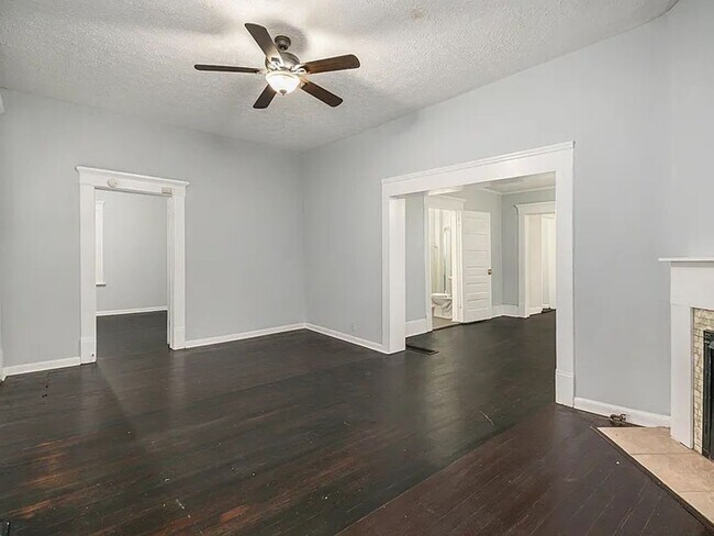 Photo - Spacious 3bd/2ba in Capitol View w/ Huge Fenced-In Backyard!