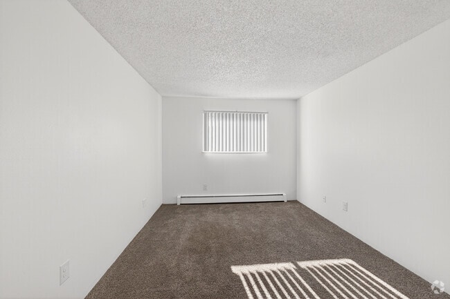 2BR, 1BA - 790SF - Bedroom 2