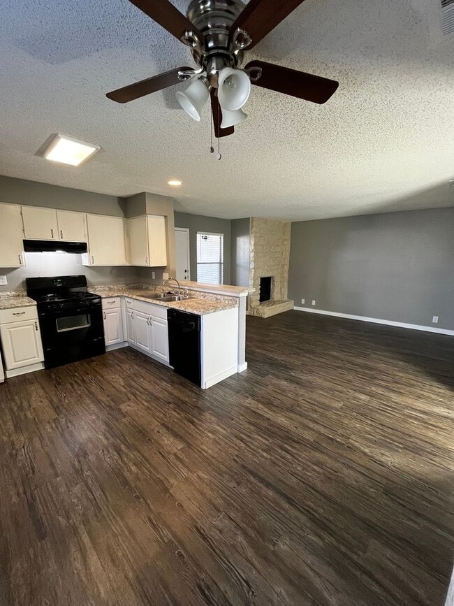 Building Photo - 2306 Cedrick Cove Unit 1