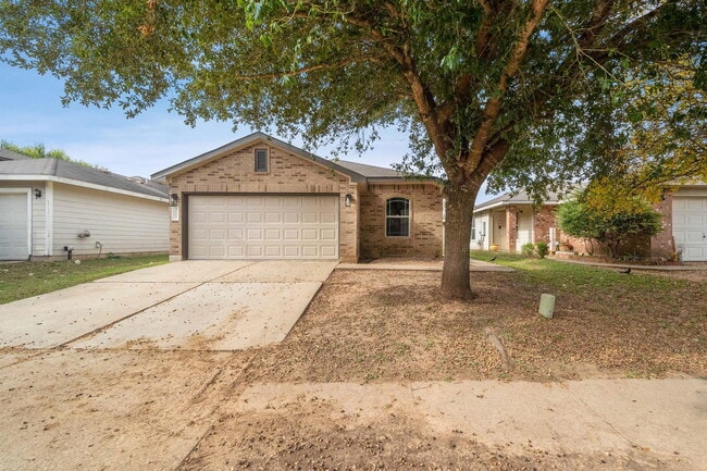 Photo - 3002 Crownover St