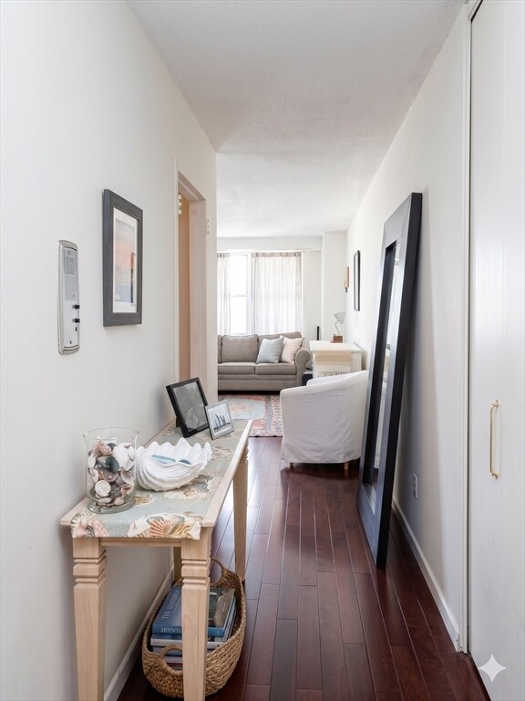 Photo - 9 Hawthorne Pl Unit 7P