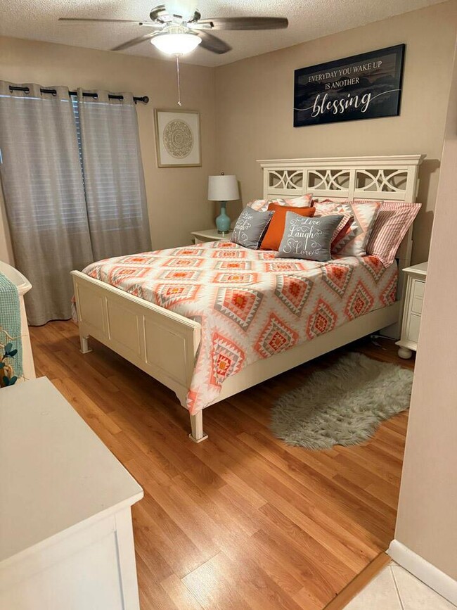 Photo - 10451 W Broward Blvd Unit 305