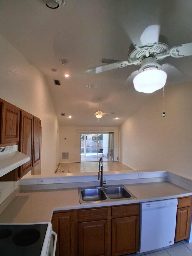 Photo - 27121 Partin Dr Unit 27121 Partin Dr  B
