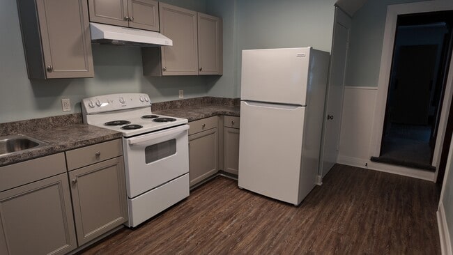 Photo - 346 Cleveland St