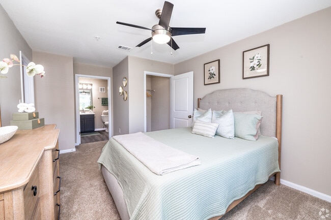 Riverwood Apartments