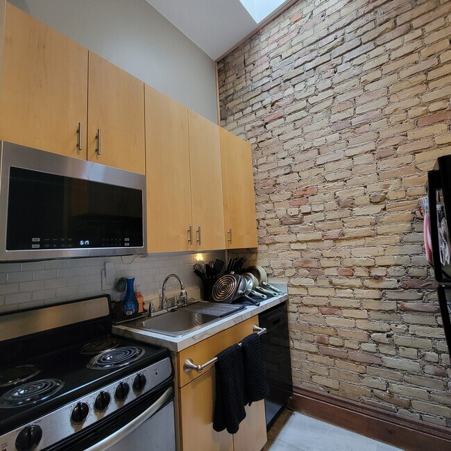 Photo - 326 E 18th St Unit 3265